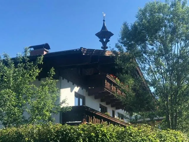 Gaestehaus Johannes ニーダーンジル